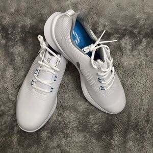 Stylish White Athletic Men's Shoes